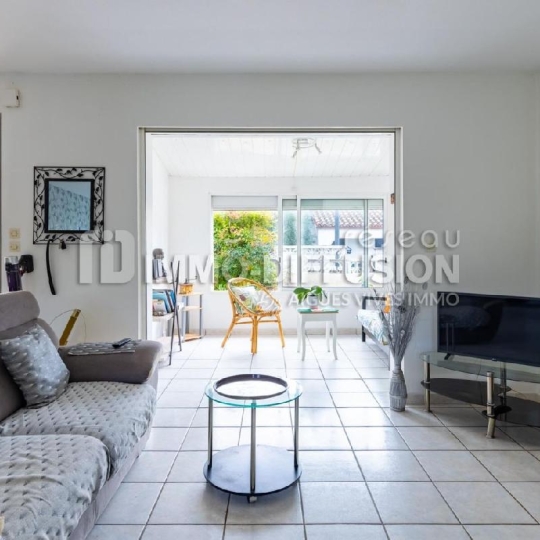 Annonces SOMMIERES : Maison / Villa | GALLARGUES-LE-MONTUEUX (30660) | 110.00m2 | 358 000 € 