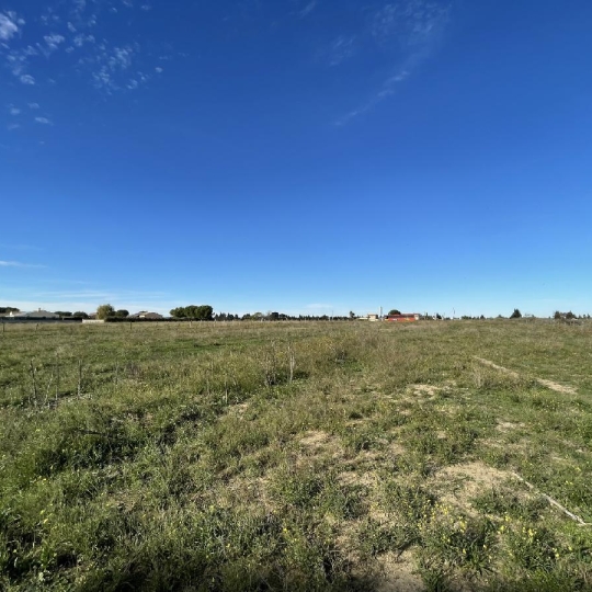  Annonces SOMMIERES : Terrain | GALLARGUES-LE-MONTUEUX (30660) | 650 m2 | 99 900 &euro; 