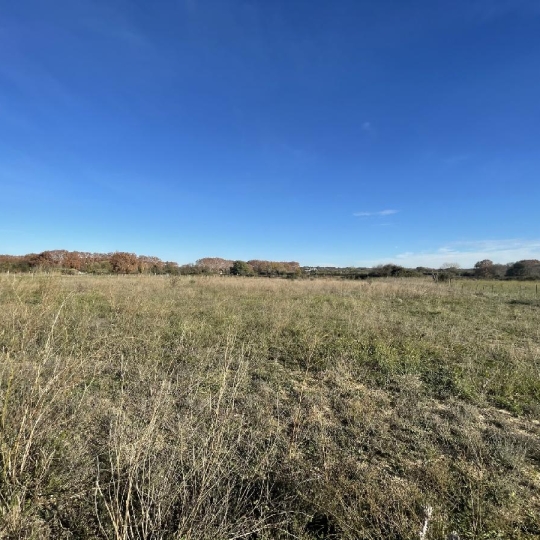 Annonces SOMMIERES : Terrain | GALLARGUES-LE-MONTUEUX (30660) | 642 m2 | 129 900 &euro; 