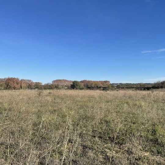  Annonces SOMMIERES : Terrain | GALLARGUES-LE-MONTUEUX (30660) | 642 m2 | 129 900 &euro; 