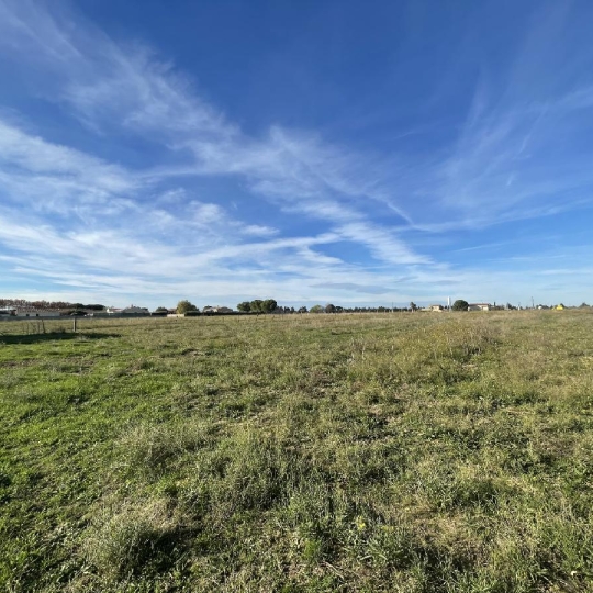 Annonces SOMMIERES : Terrain | GALLARGUES-LE-MONTUEUX (30660) | 642 m2 | 129 900 &euro; 
