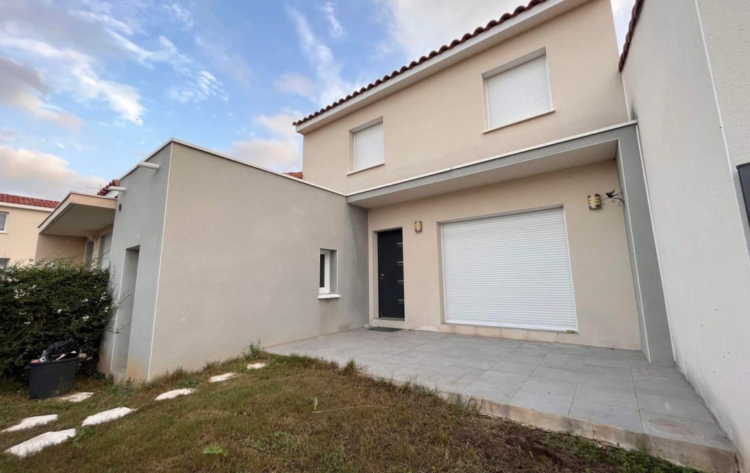 Annonces SOMMIERES : Maison / Villa | SOMMIERES (30250) | 90 m2 | 1 200 &euro; 