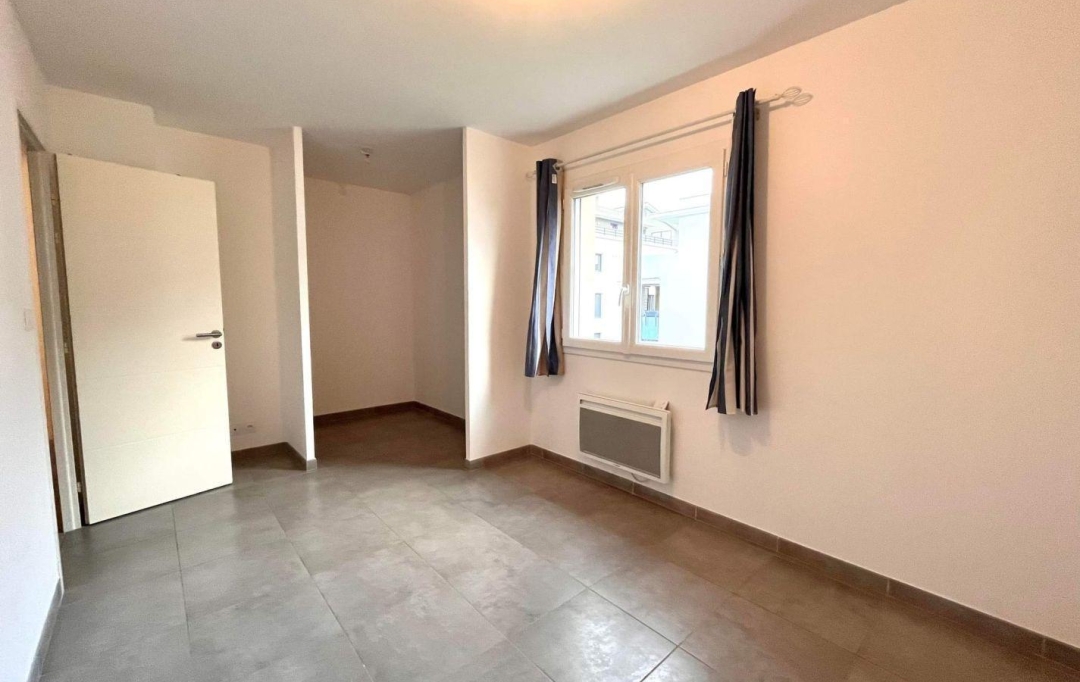 Annonces SOMMIERES : Maison / Villa | SOMMIERES (30250) | 90 m2 | 1 200 &euro; 