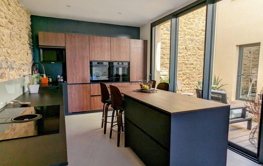 Annonces SOMMIERES : Maison / Villa | GALLARGUES-LE-MONTUEUX (30660) | 180 m2 | 590 000 &euro; 