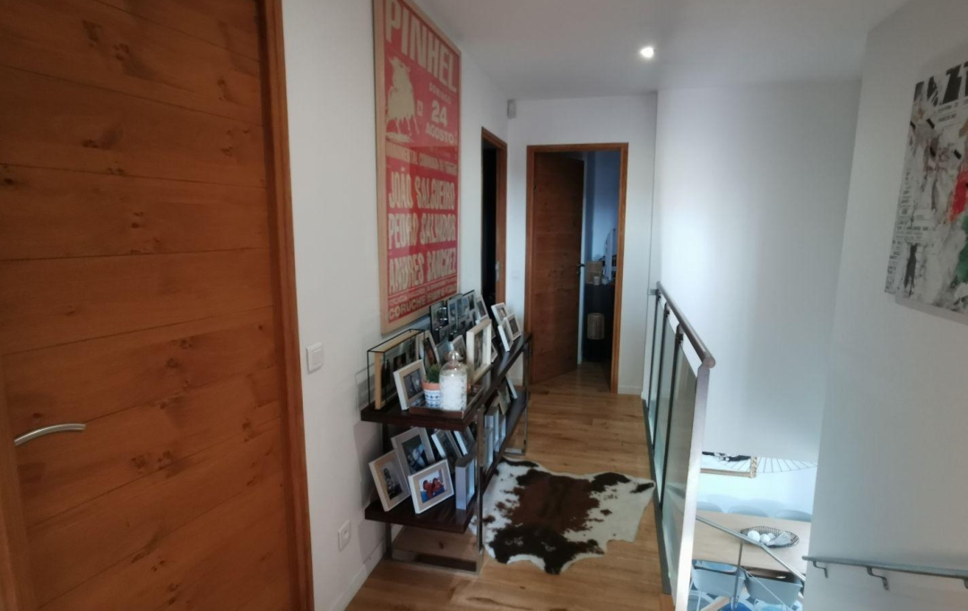 Annonces SOMMIERES : Maison / Villa | GALLARGUES-LE-MONTUEUX (30660) | 127 m2 | 499 000 &euro; 