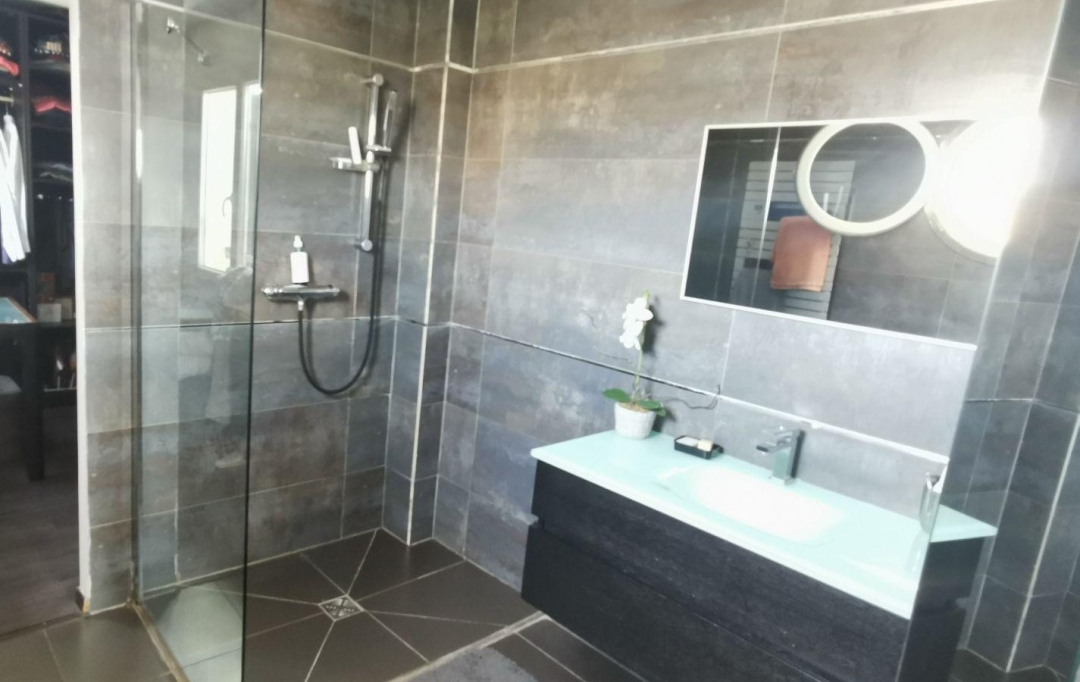 Annonces SOMMIERES : Maison / Villa | GALLARGUES-LE-MONTUEUX (30660) | 127 m2 | 499 000 &euro; 
