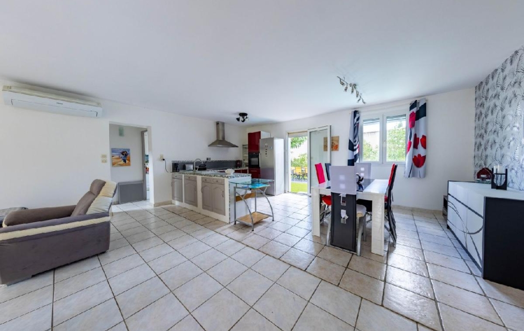 Annonces SOMMIERES : Maison / Villa | GALLARGUES-LE-MONTUEUX (30660) | 110 m2 | 358 000 &euro; 