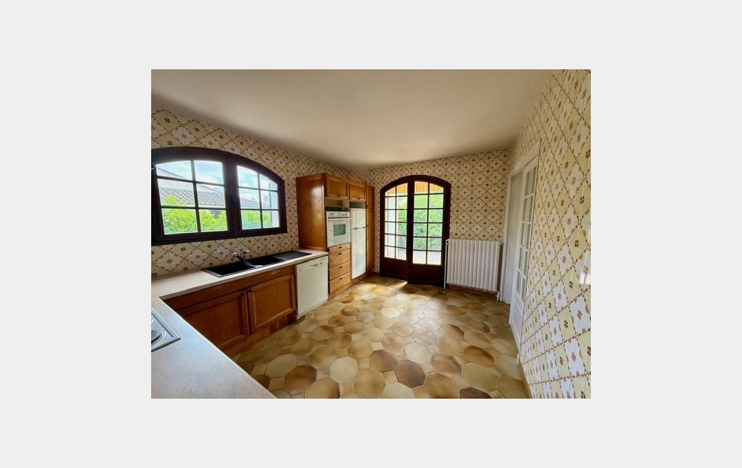 Annonces SOMMIERES : House | LUNEL (34400) | 224 m2 | 425 000 &euro; 