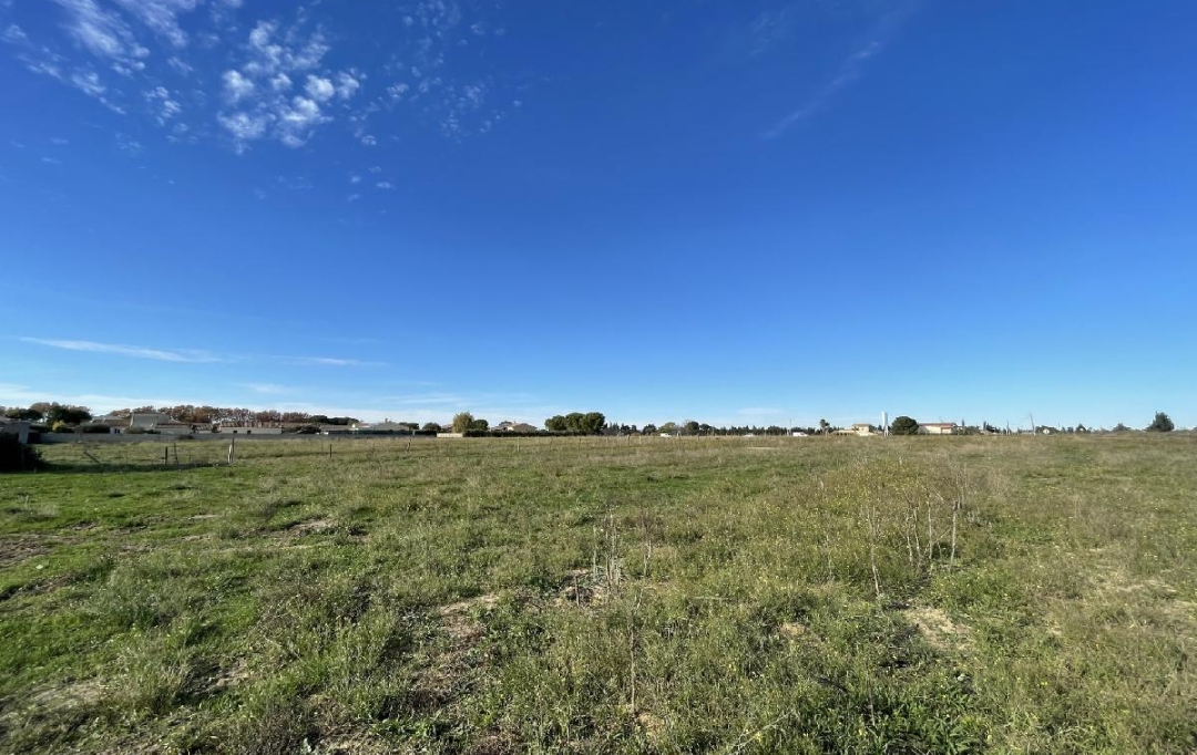 Annonces SOMMIERES : Terrain | GALLARGUES-LE-MONTUEUX (30660) | 650 m2 | 99 900 &euro; 