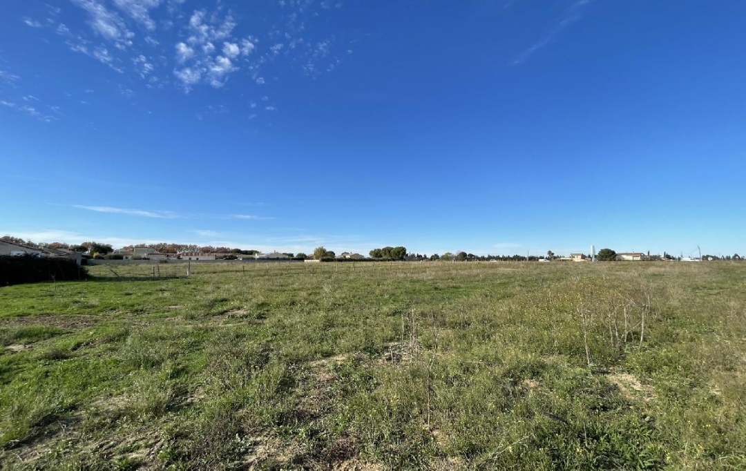 Annonces SOMMIERES : Terrain | GALLARGUES-LE-MONTUEUX (30660) | 650 m2 | 99 900 &euro; 