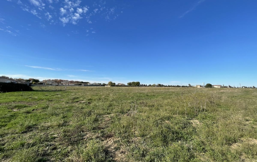 Annonces SOMMIERES : Terrain | GALLARGUES-LE-MONTUEUX (30660) | 650 m2 | 99 900 &euro; 