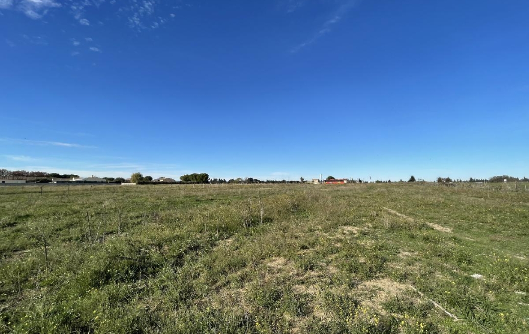 Annonces SOMMIERES : Terrain | GALLARGUES-LE-MONTUEUX (30660) | 650 m2 | 99 900 &euro; 