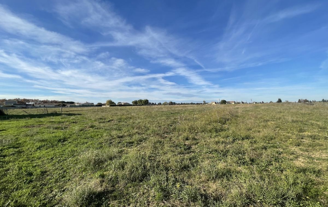 Annonces SOMMIERES : Terrain | GALLARGUES-LE-MONTUEUX (30660) | 642 m2 | 129 900 &euro; 