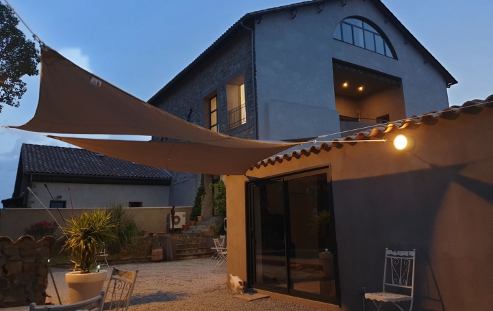  Annonces SOMMIERES Domaines / Propriétés | NIMES (30000) | 420 m2 | 995 000 € 