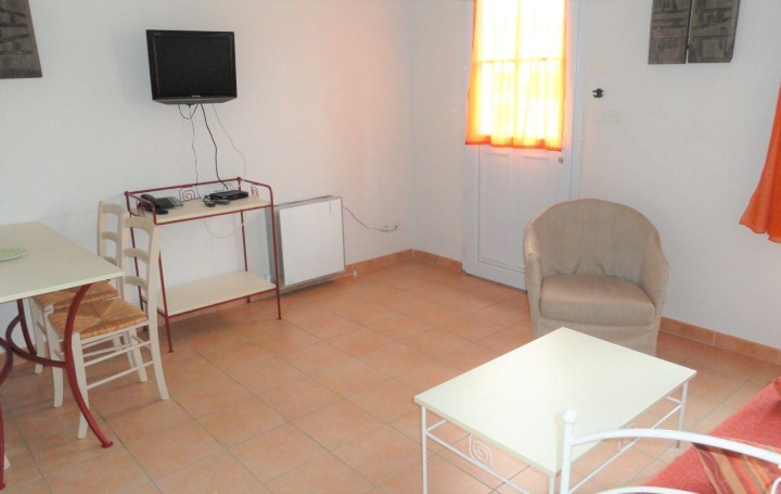 Annonces SOMMIERES : Maison / Villa | GALLARGUES-LE-MONTUEUX (30660) | 35 m2 | 81 000 &euro; 
